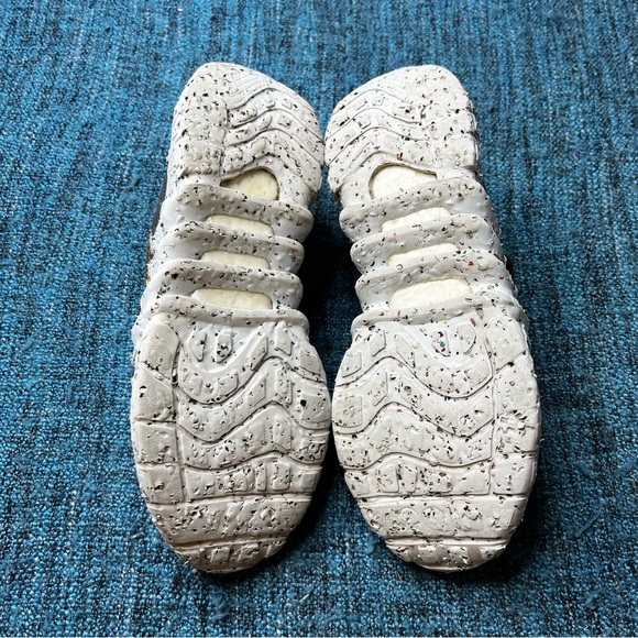 Nike Space Hippie 01 Sneakers in Black Wheat - Picture 8 of 9